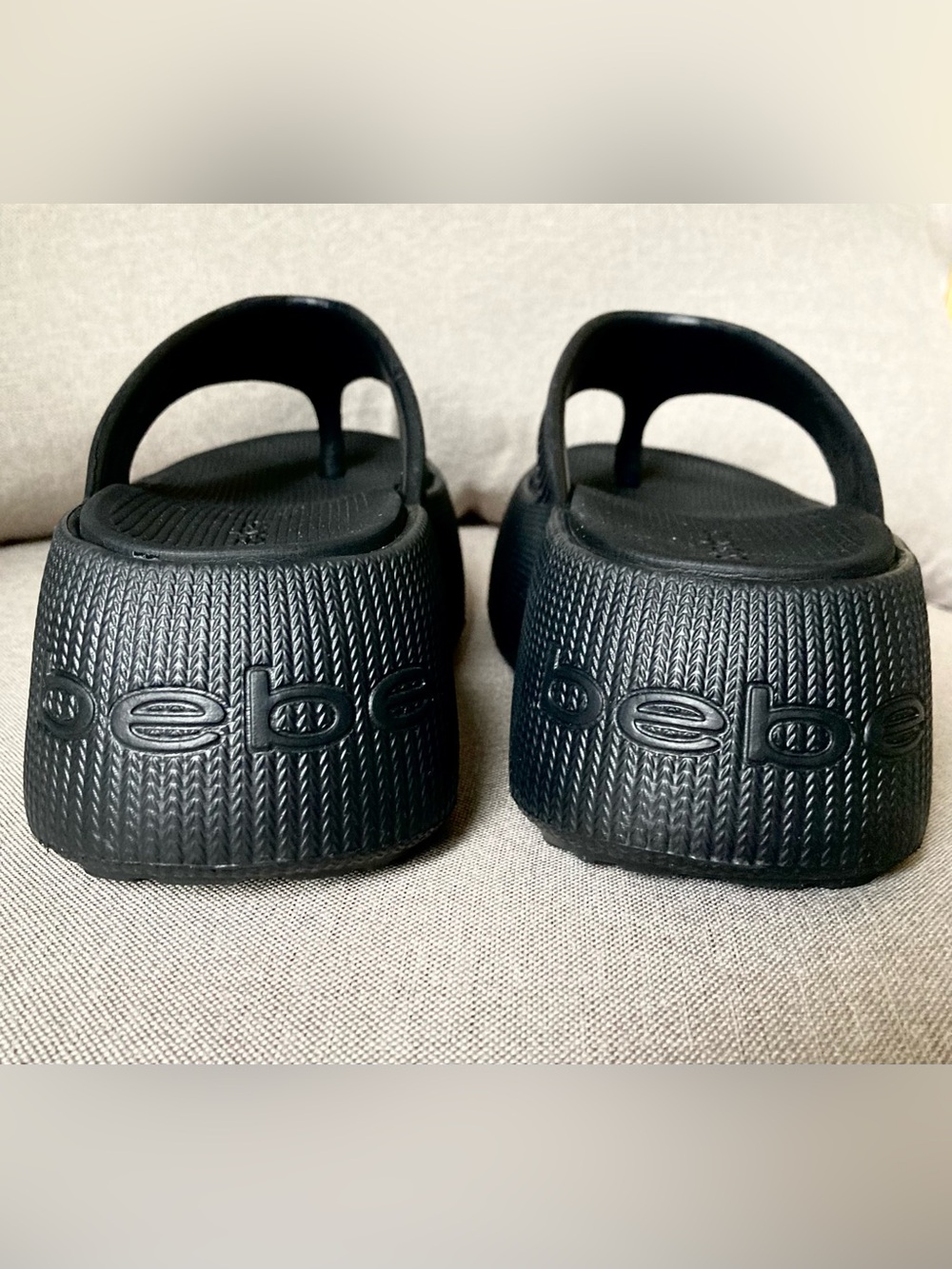 Bebe Chunky Platform Flip Flops Black Y2K Foam Sandals Size 8 - Picture 5 of 9